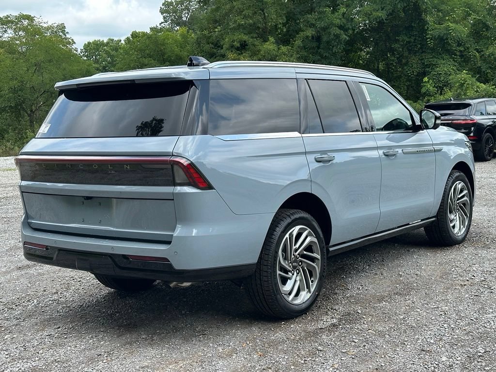 New 2027 Lincoln Navigator Reserve AWD/4WD image 35