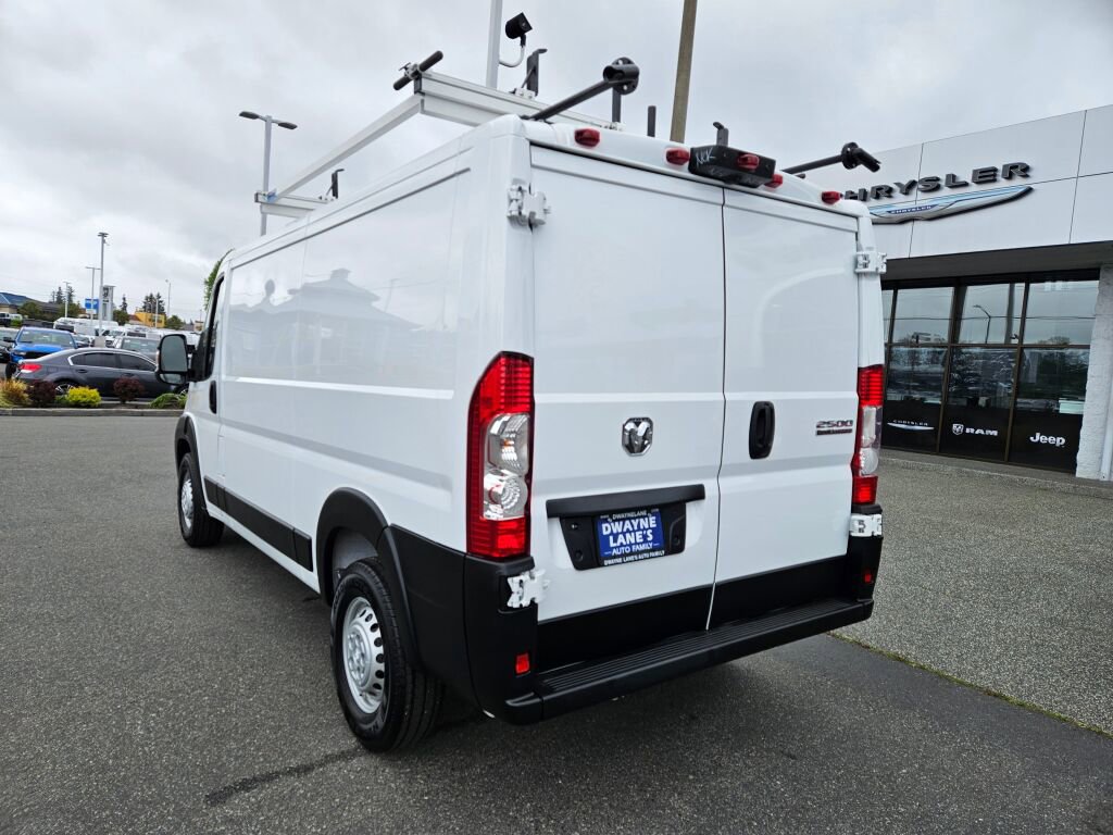 Used 2025 RAM ProMaster 2500 w/ Convenience Group FWD image 3