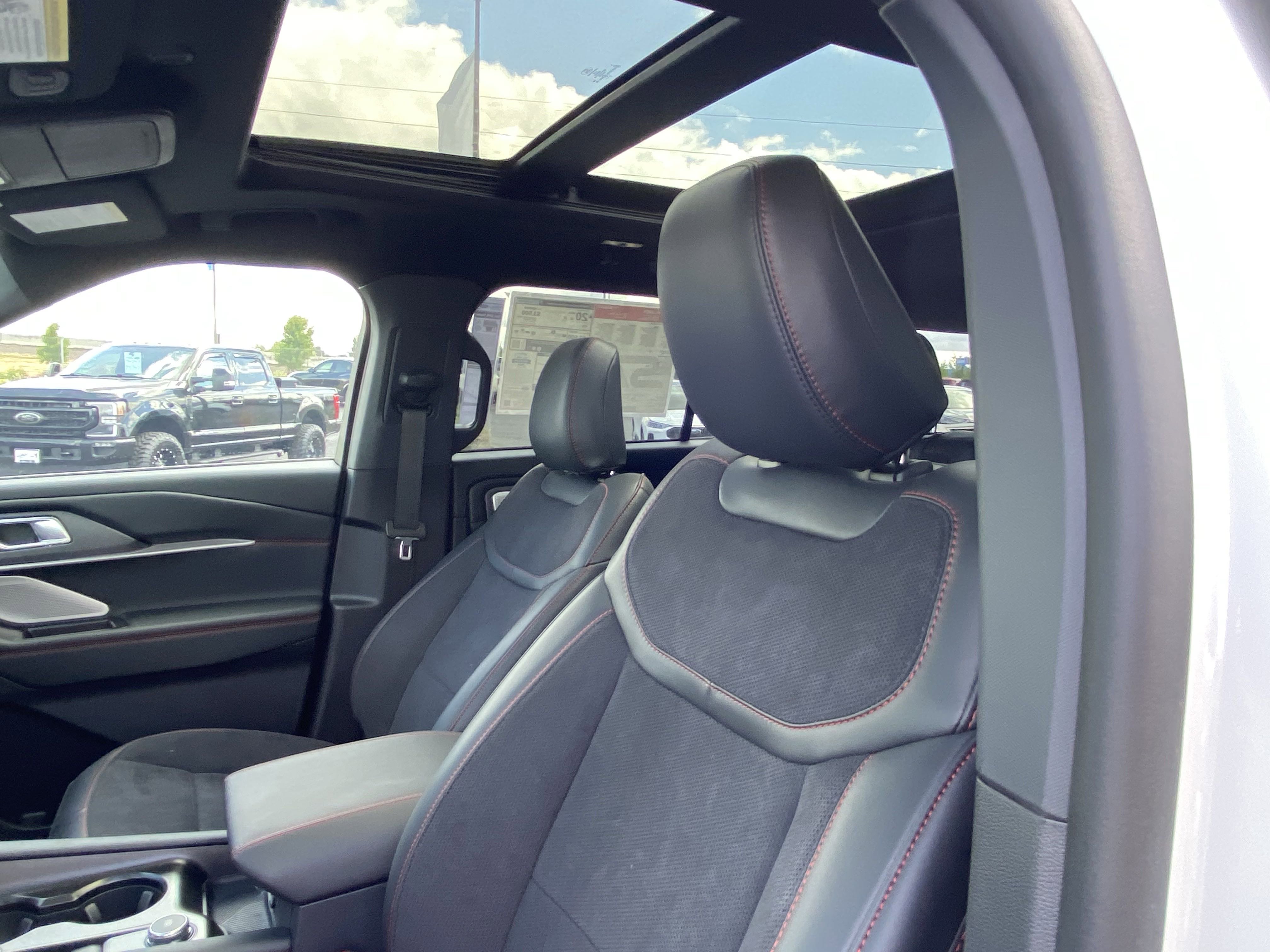 New 2025 Ford Explorer ST w/ Sun And Sound Package image 15