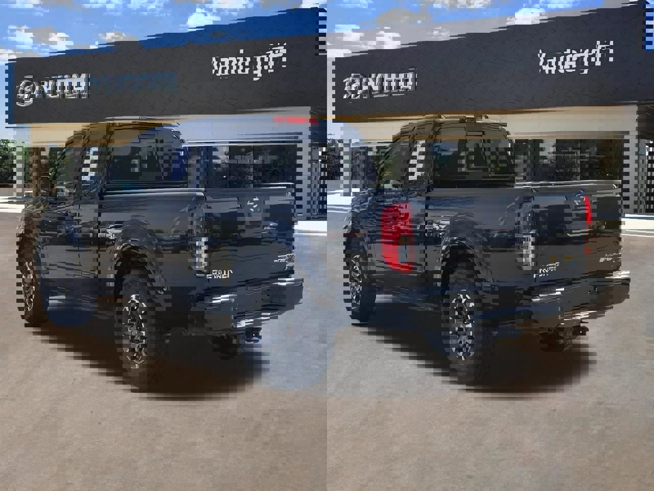 Used 2018 Nissan Frontier Desert Runner image 8