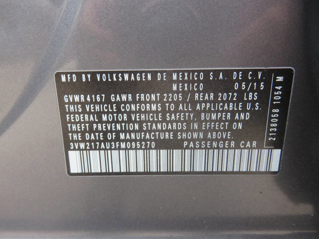 Used 2015 Volkswagen Golf S image 38