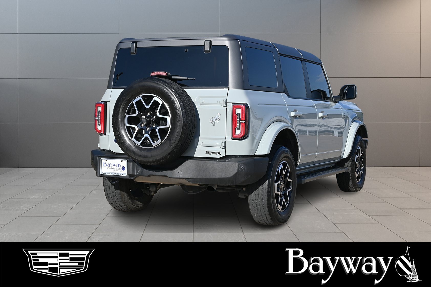 Used 2023 Ford Bronco Outer Banks AWD/4WD image 6