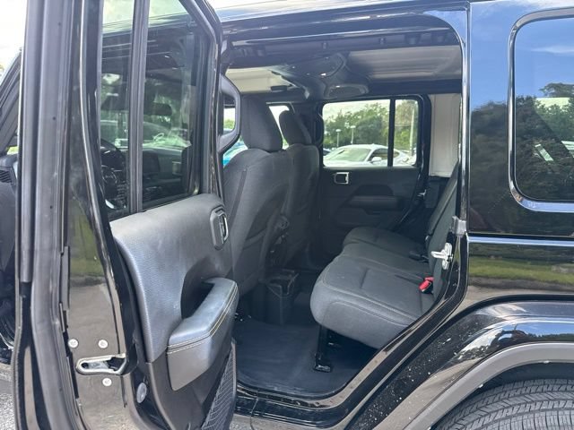 Used 2026 Jeep Wrangler Unlimited Sahara AWD/4WD image 14