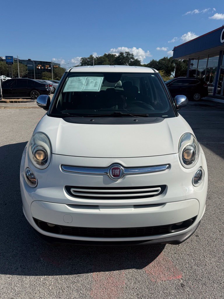Used 2017 FIAT 500L Lounge FWD image 2