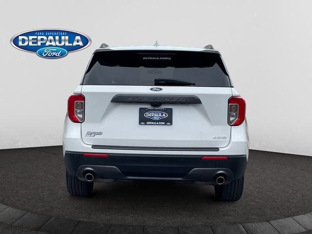 Certified 2022 Ford Explorer XLT w/ Equipment Group 202A image 5