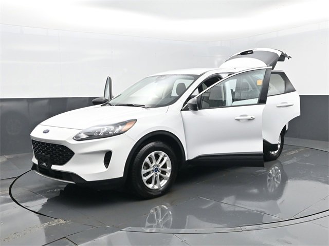 Used 2022 Ford Escape SE w/ Cold Weather Package image 30
