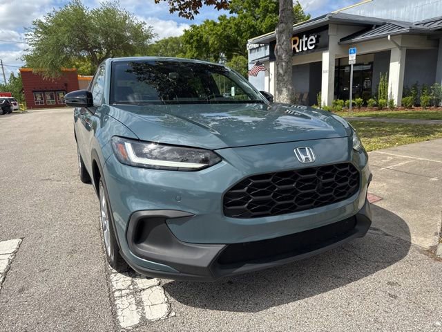 Used 2025 Honda HR-V Sport image 2