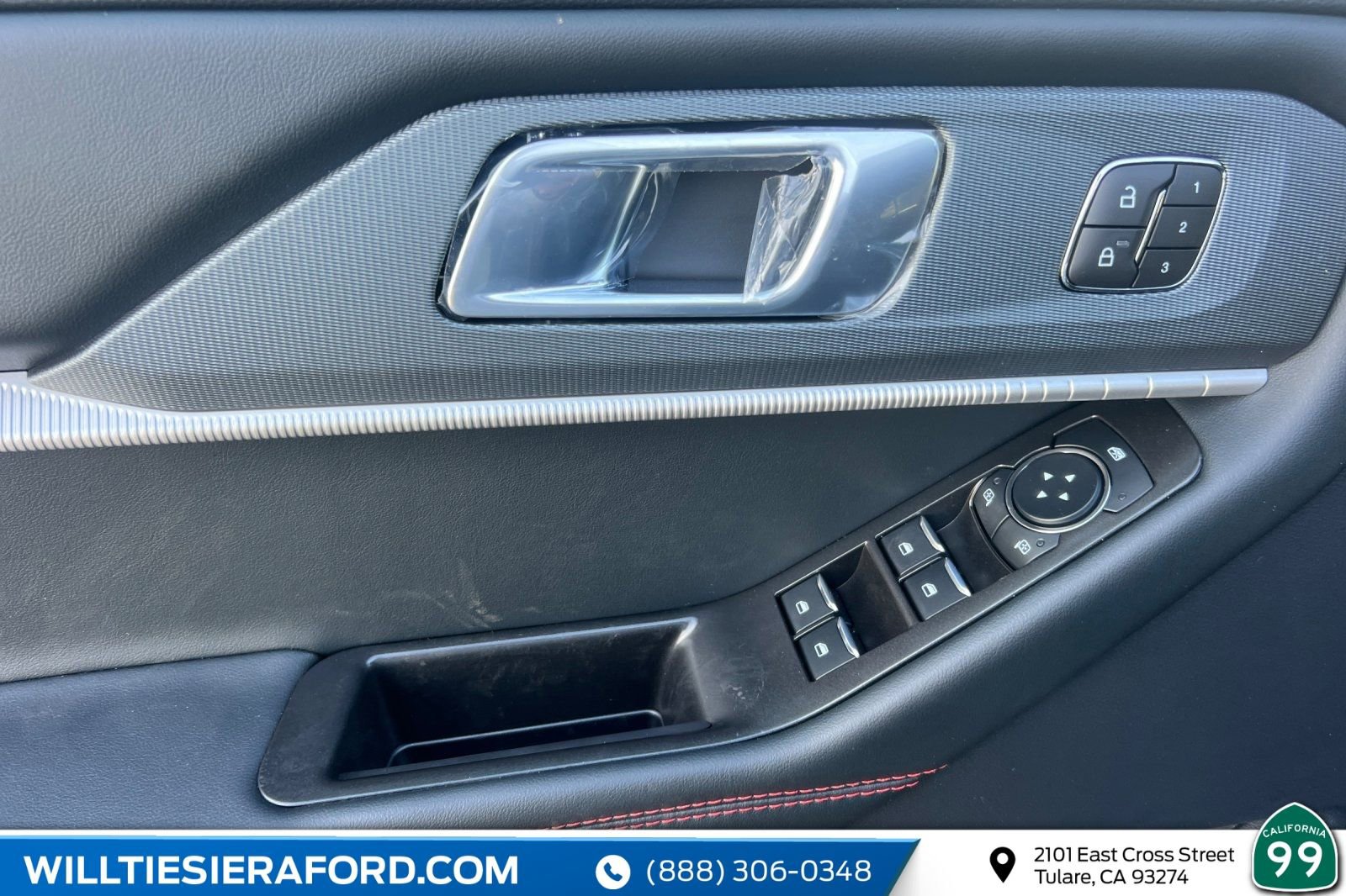 New 2026 Ford Explorer ST-Line w/ ST-Line Street Pack image 12