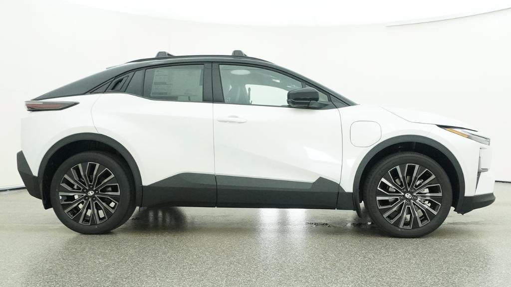 New 2026 Toyota C-HR AWD/4WD image 36