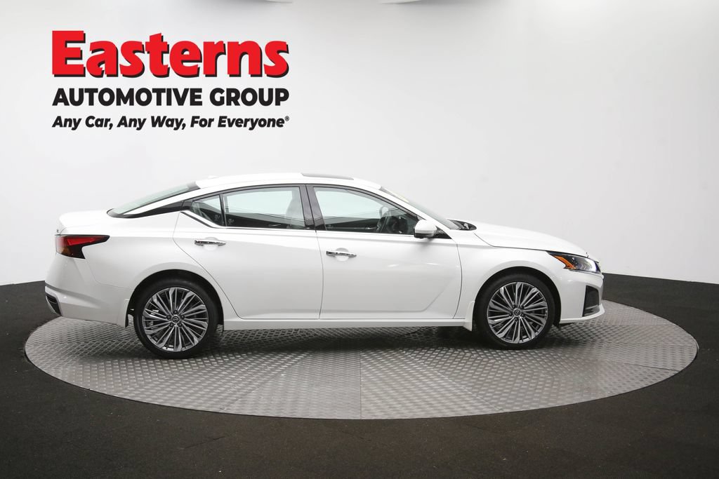 Used 2023 Nissan Altima 2.5 SL AWD/4WD image 45