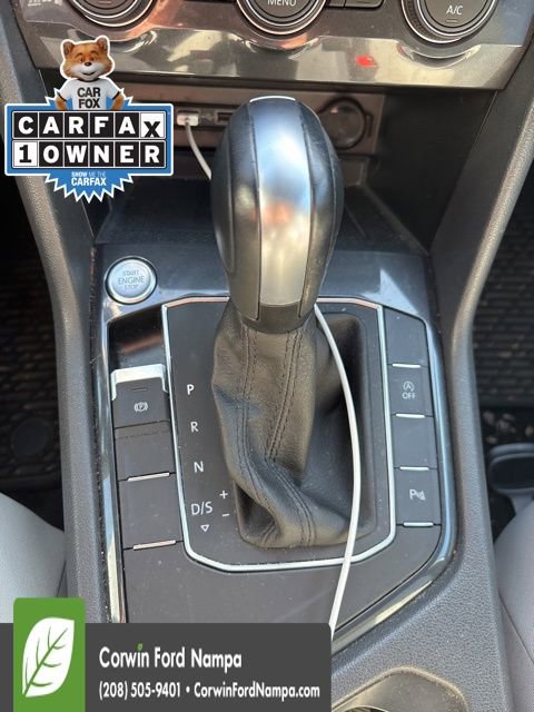 Used 2020 Volkswagen Tiguan SE R-Line FWD image 17