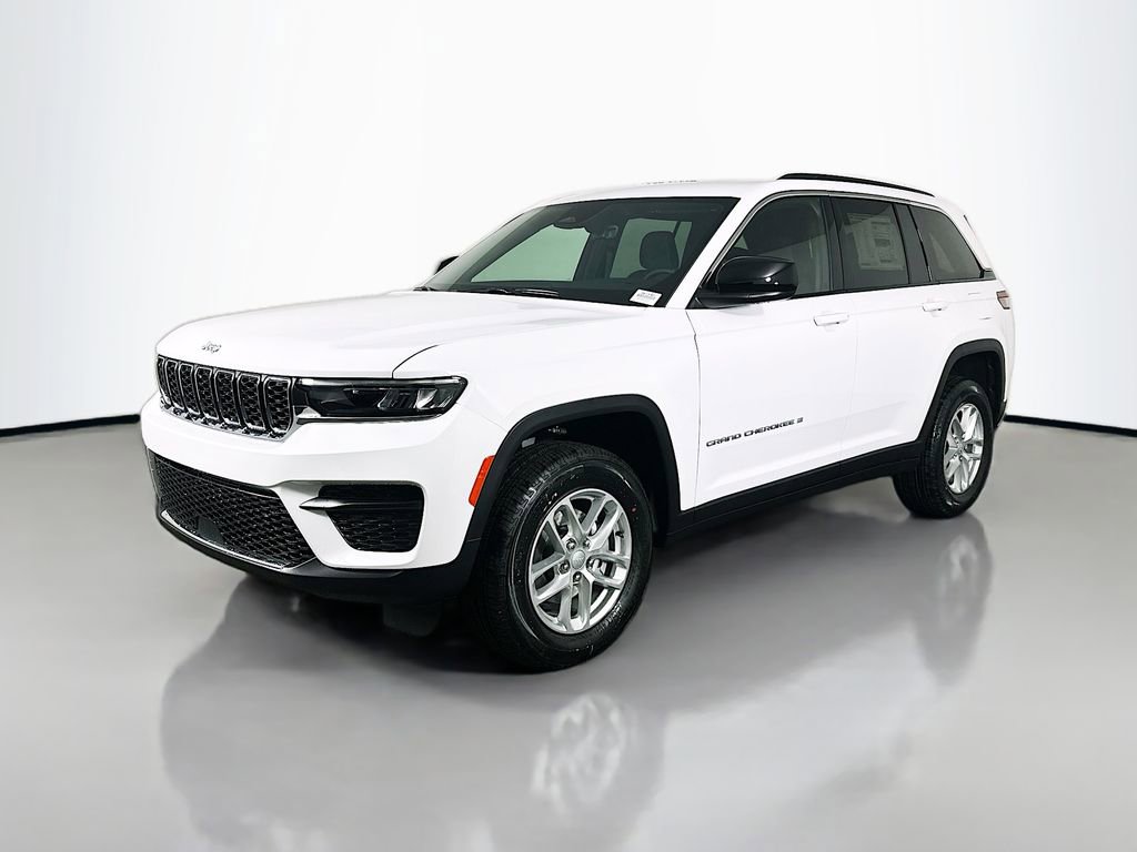 New 2026 Jeep Grand Cherokee Laredo X image 3