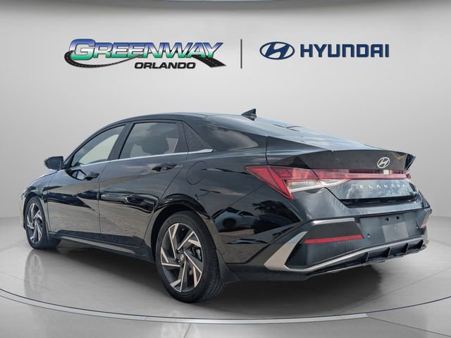 Used 2024 Hyundai Elantra Limited image 5
