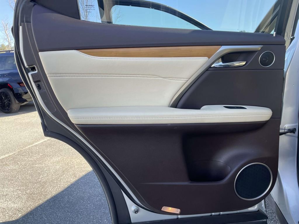 Used 2017 Lexus RX 350 FWD w/ Premium Package image 2