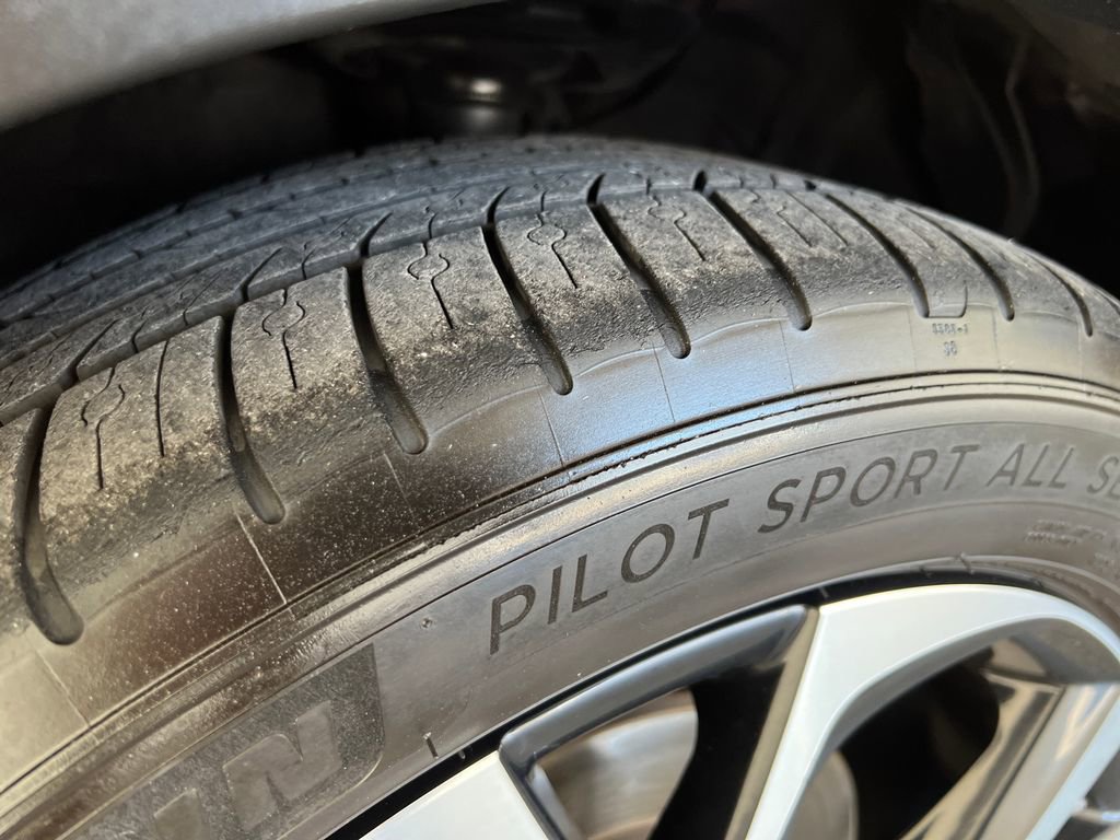 Used 2018 Toyota C-HR XLE image 28
