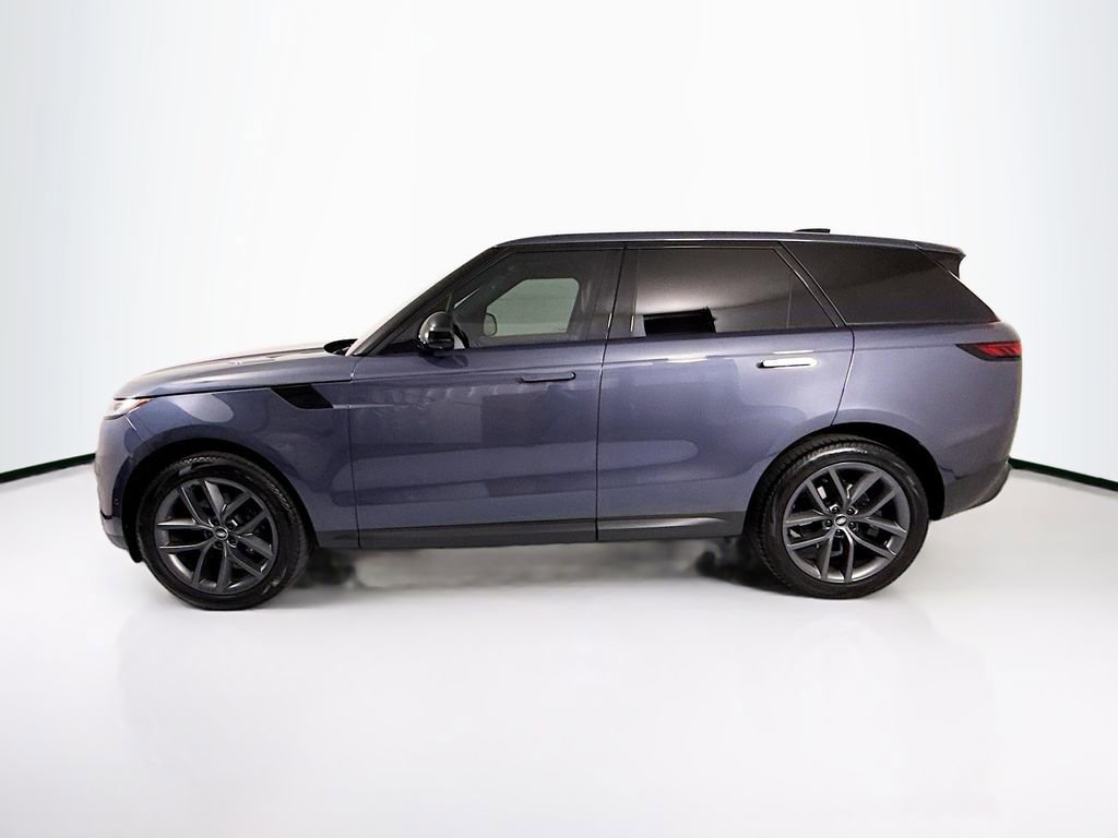 Used 2024 Land Rover Range Rover Sport SE image 8