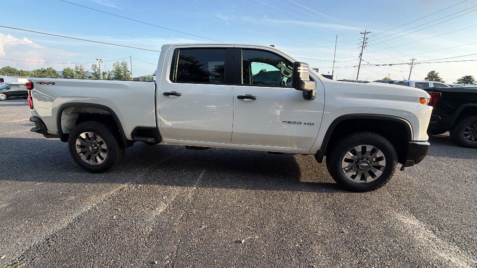 New 2026 Chevrolet Silverado 2500 Custom w/ Custom Value Package AWD/4WD image 4