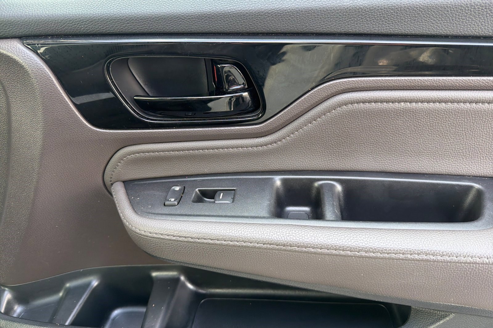 Used 2019 Honda Odyssey Elite image 24