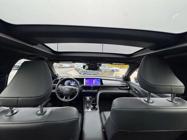 Used 2025 Toyota Crown Signia w/ Advanced Technology Package image 47