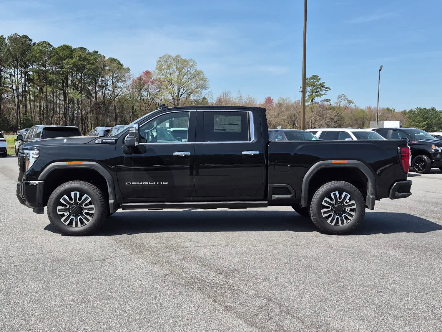 New 2026 GMC Sierra 2500 Denali Ultimate image 5