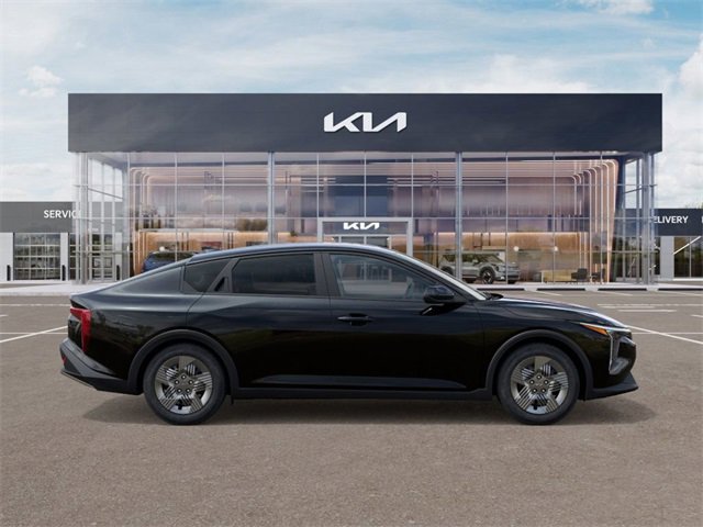 New 2026 Kia K4 LX image 7