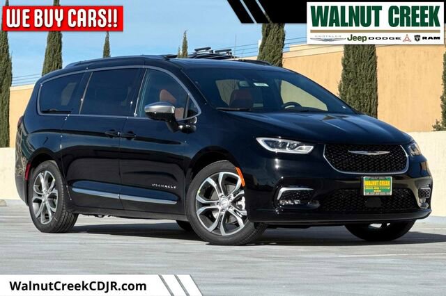 New 2026 Chrysler Pacifica Pinnacle image 1