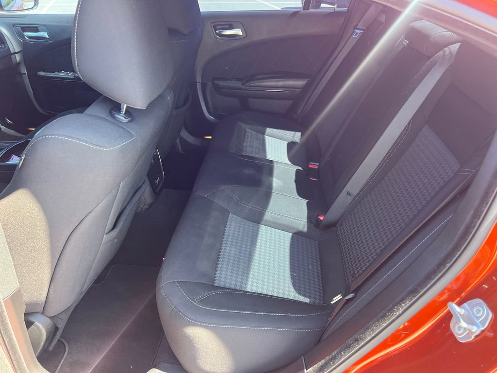 Used 2020 Dodge Charger SXT w/ Blacktop Package image 19