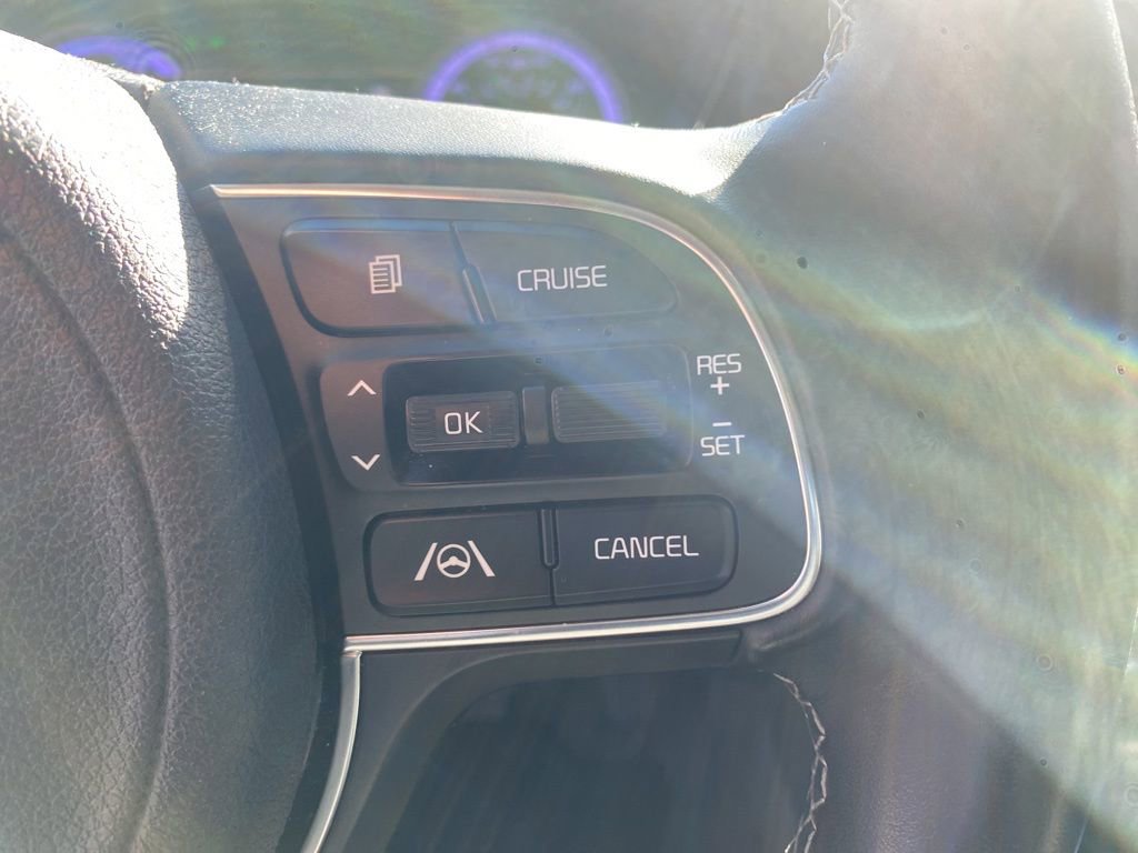 Used 2022 Kia Niro LXS image 4