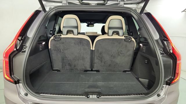 New 2026 Volvo XC90 B6 Plus w/ Protection Package Premier AWD/4WD image 41