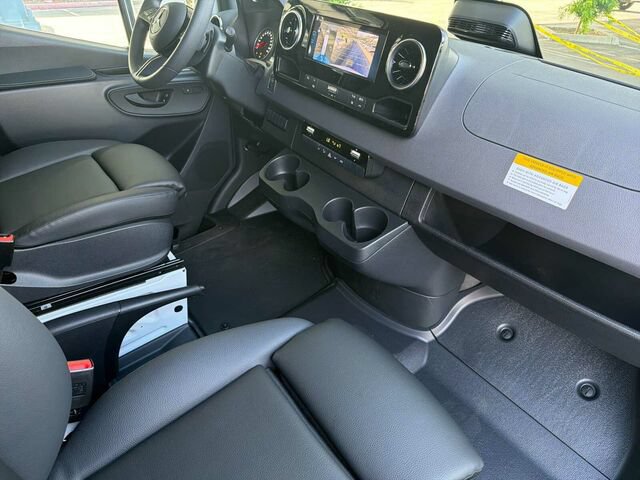 New 2026 Mercedes-Benz Sprinter 2500 image 15