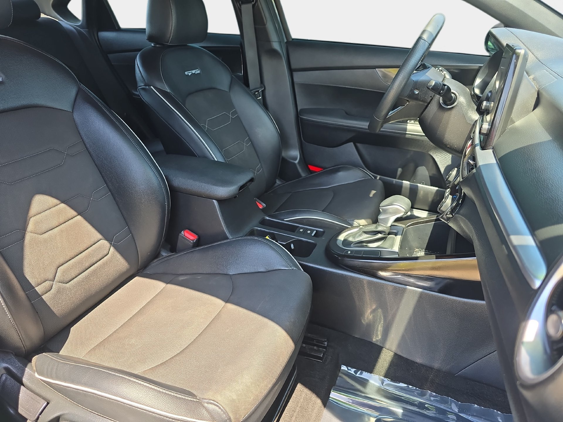 Used 2024 Kia Forte GT-Line FWD image 10