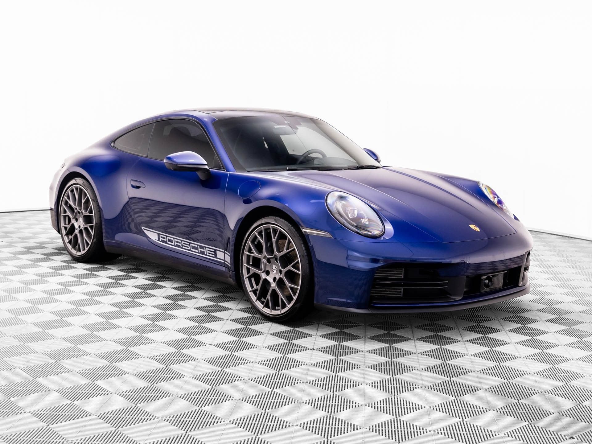 Certified 2025 Porsche 911 Carrera RWD image 6