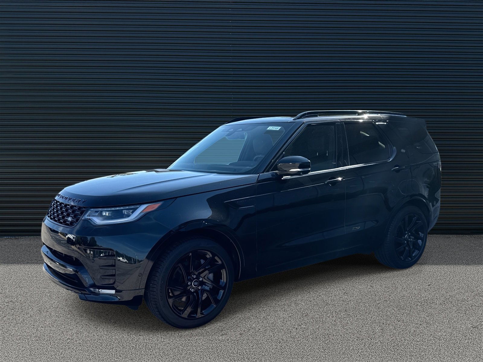 Certified 2025 Land Rover Discovery Dynamic SE