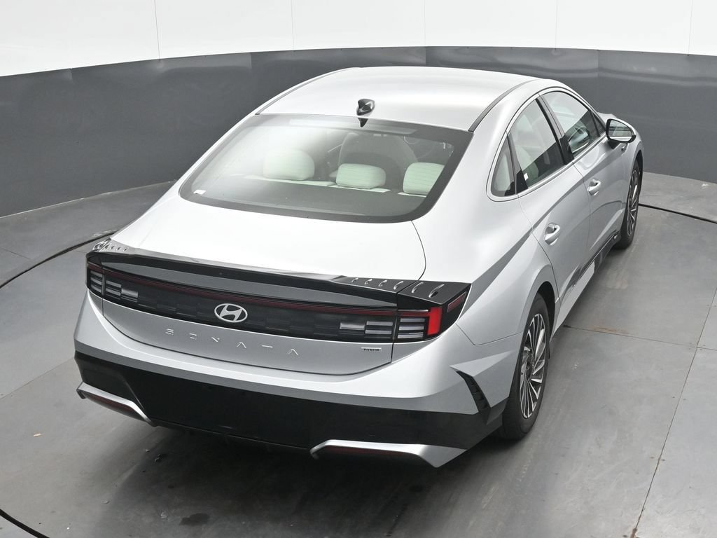 Certified 2025 Hyundai Sonata SEL FWD image 30