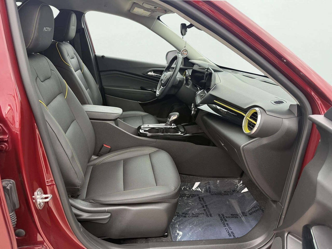 Used 2024 Chevrolet Trax ACTIV FWD image 12