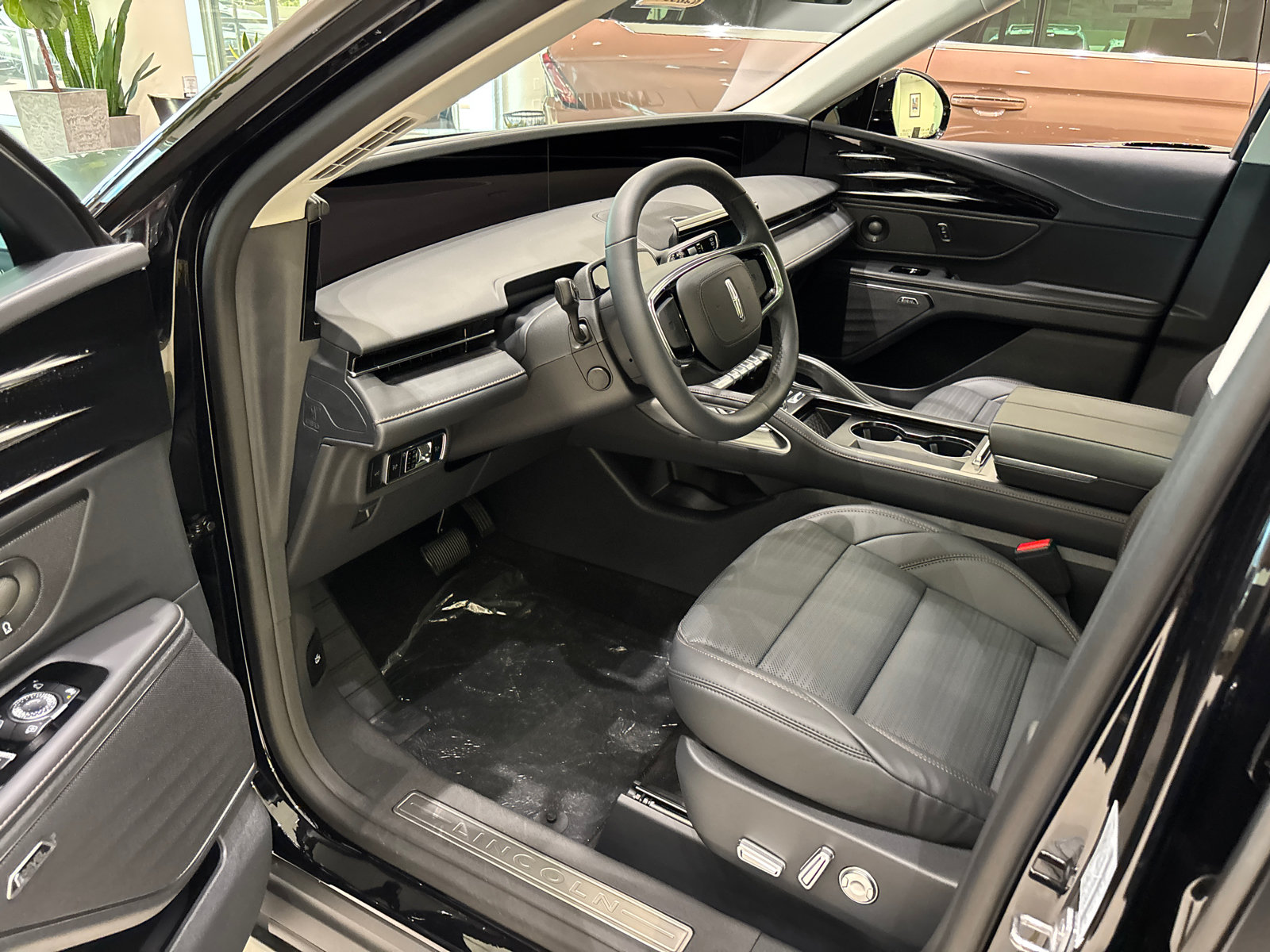 New 2026 Lincoln Nautilus Reserve w/ Jet Appearance Package AWD/4WD image 26
