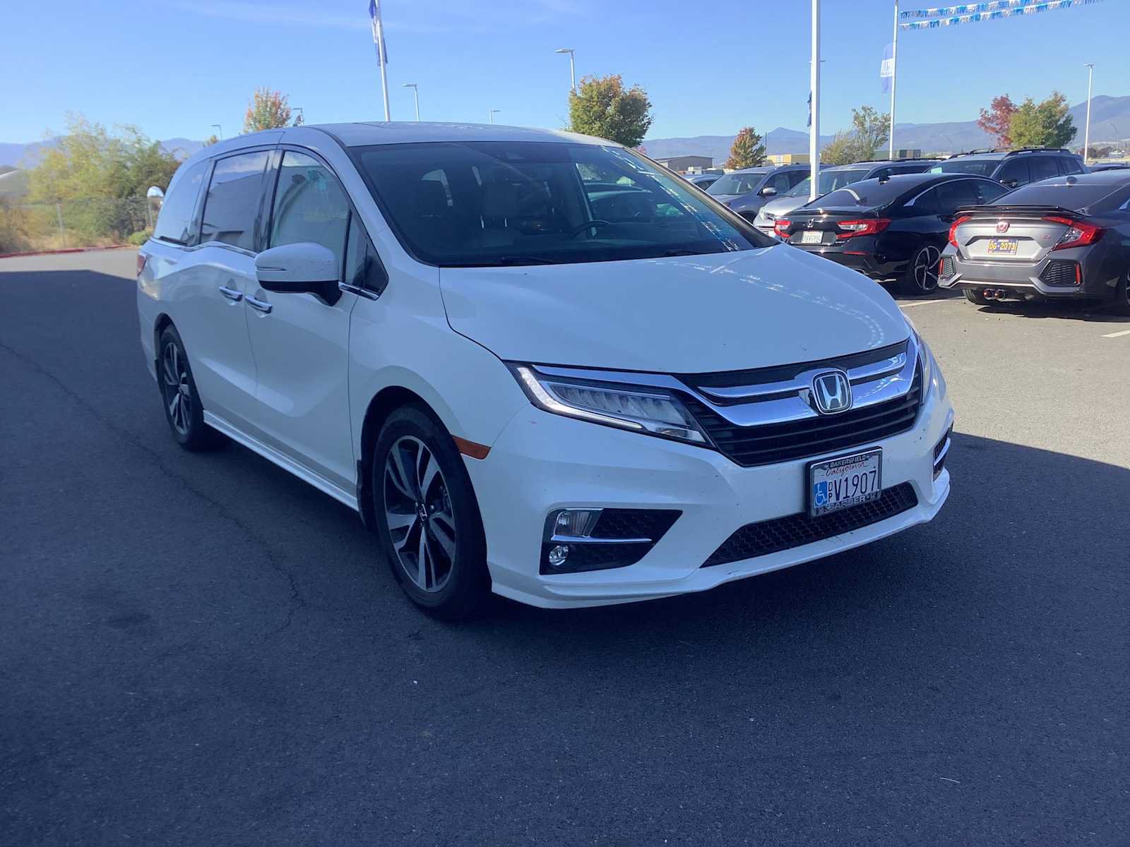 Used 2018 Honda Odyssey Elite image 8