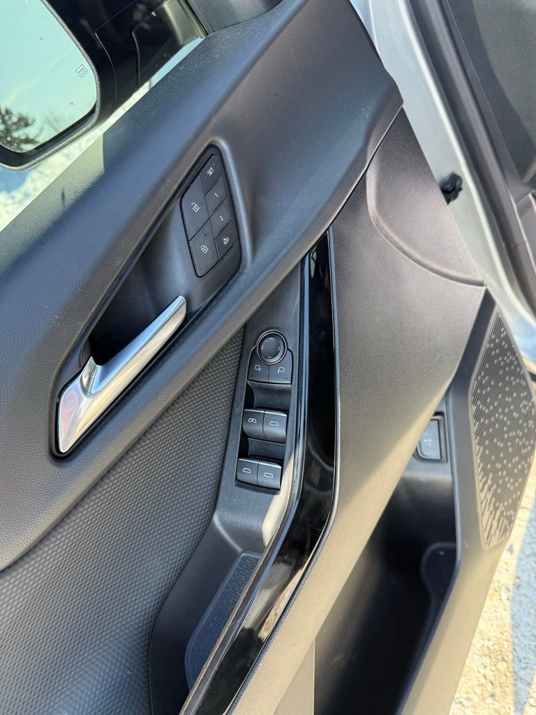 Used 2025 Chevrolet Equinox RS w/ Safety and Technology Package image 25