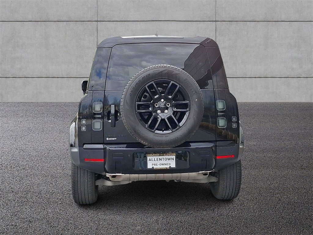 Used 2026 Land Rover Defender 110 S image 5