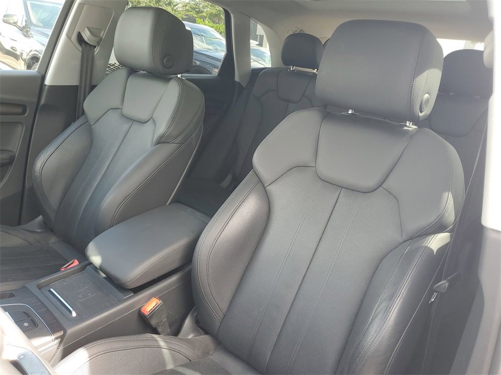 Used 2020 Audi Q5 Prestige image 15