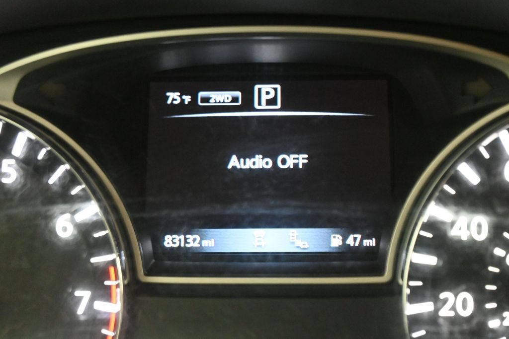 Used 2020 Nissan Pathfinder SL AWD/4WD image 19