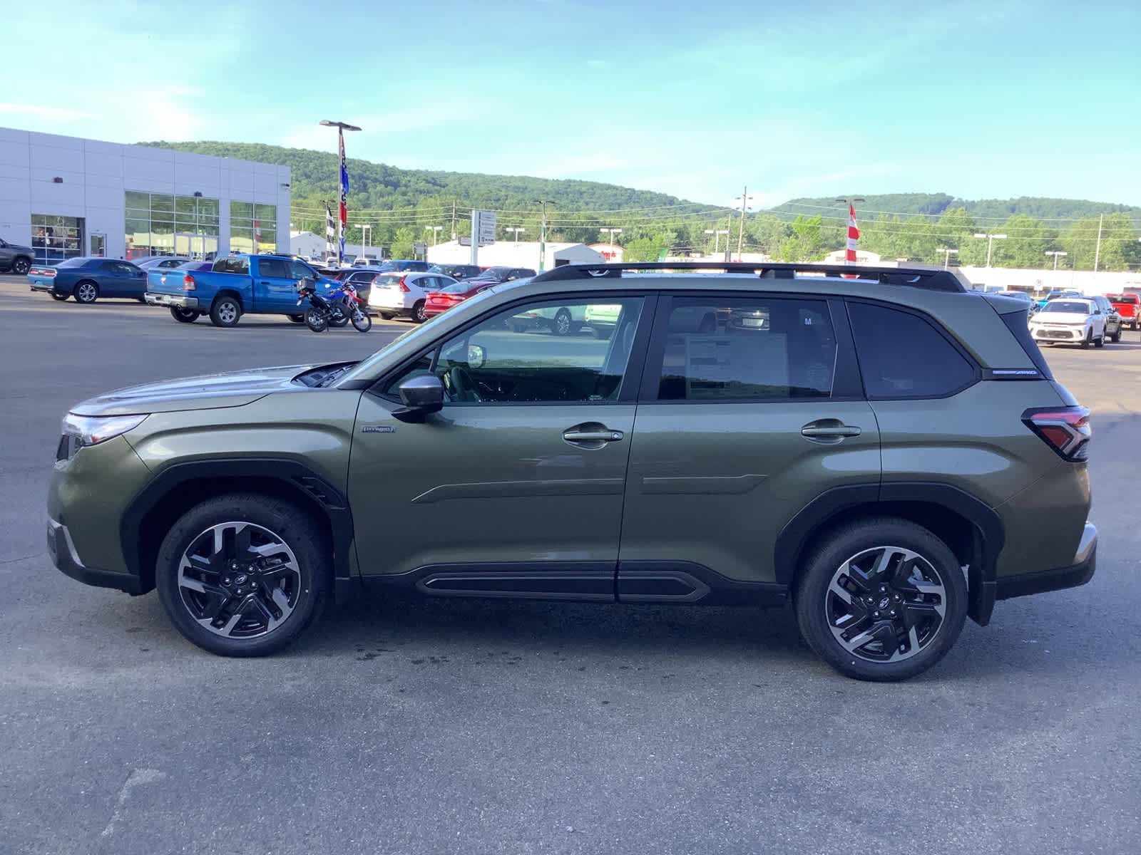 New 2025 Subaru Forester Limited image 4