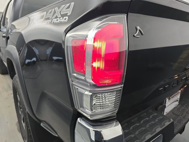 Used 2020 Toyota Tacoma TRD Off-Road image 18