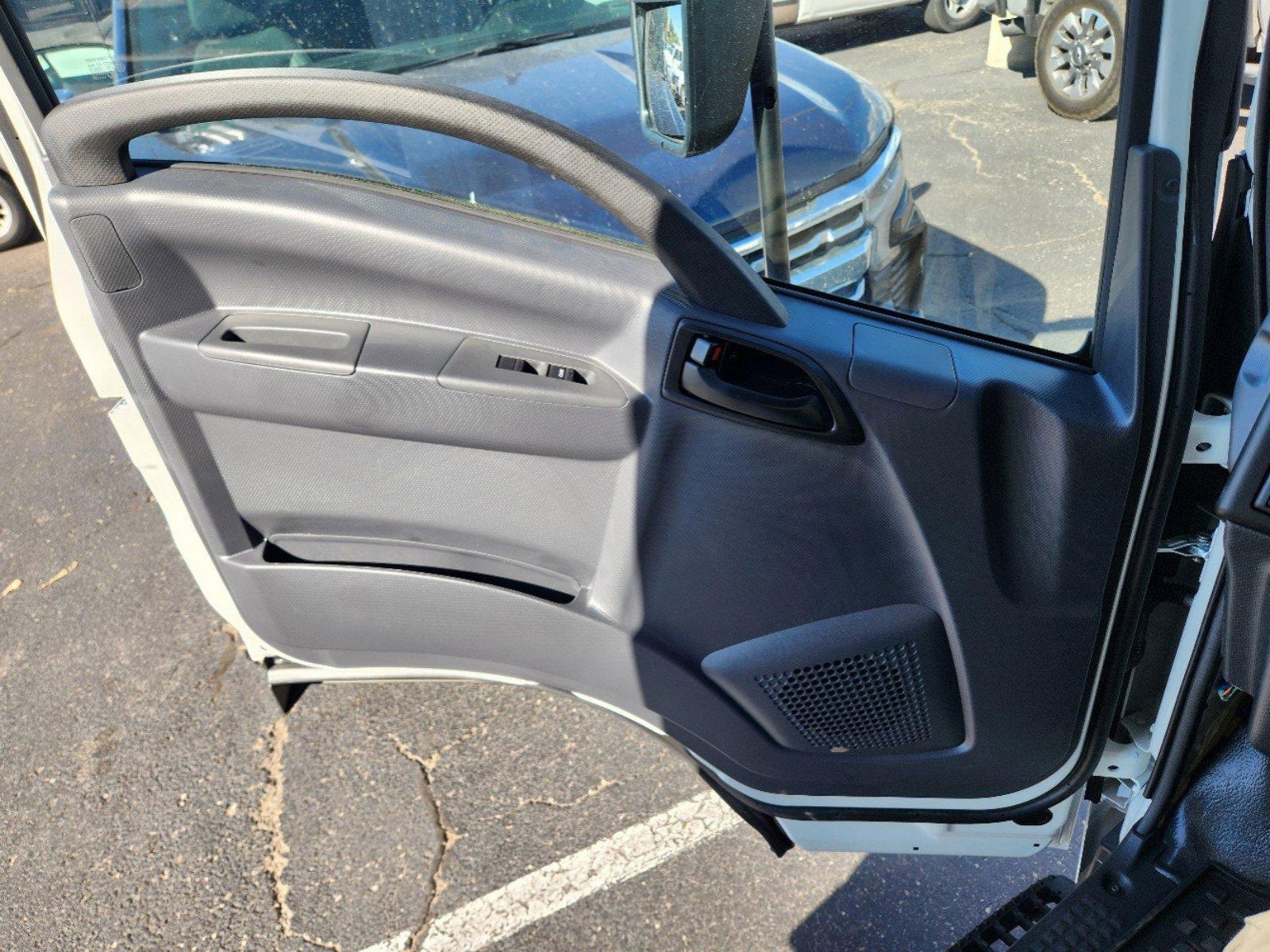 New 2025 Chevrolet Low Cab Forward image 14