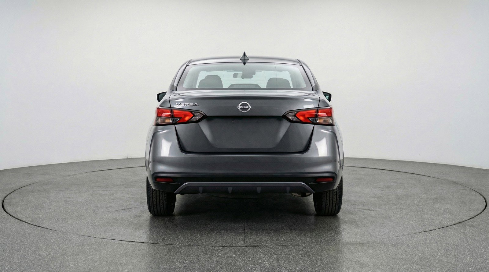 Used 2025 Nissan Versa SV image 7