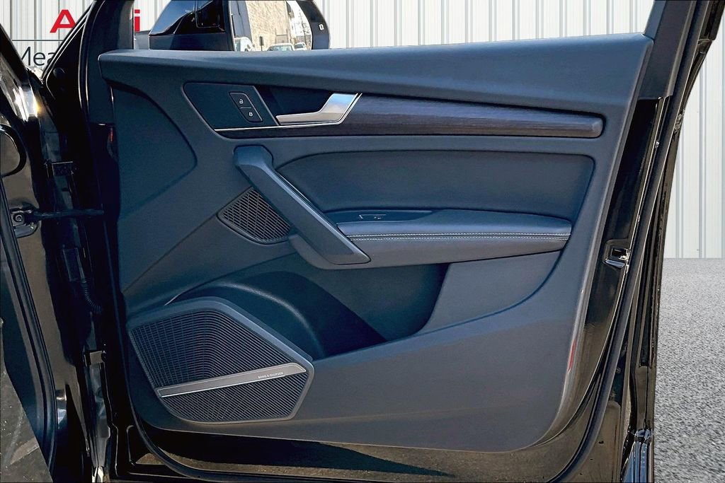 Used 2023 Audi Q5 2.0T Prestige w/ Prestige Package image 28