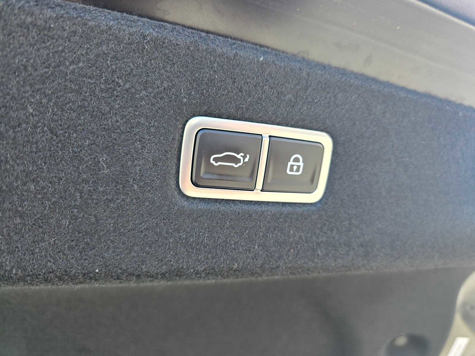Used 2024 Hyundai Ioniq 6 Limited AWD/4WD image 18