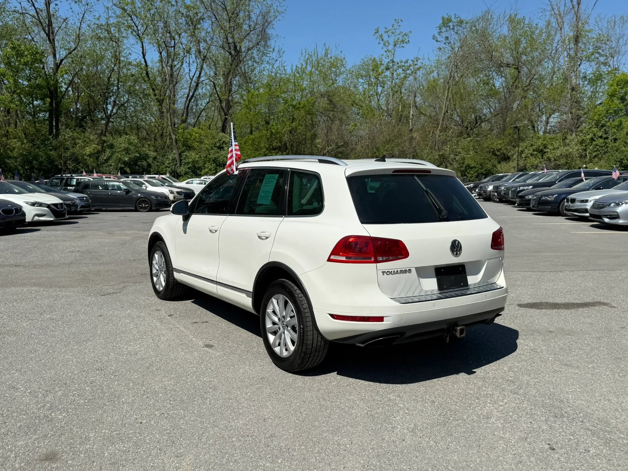 Used 2012 Volkswagen Touareg Sport AWD/4WD image 5