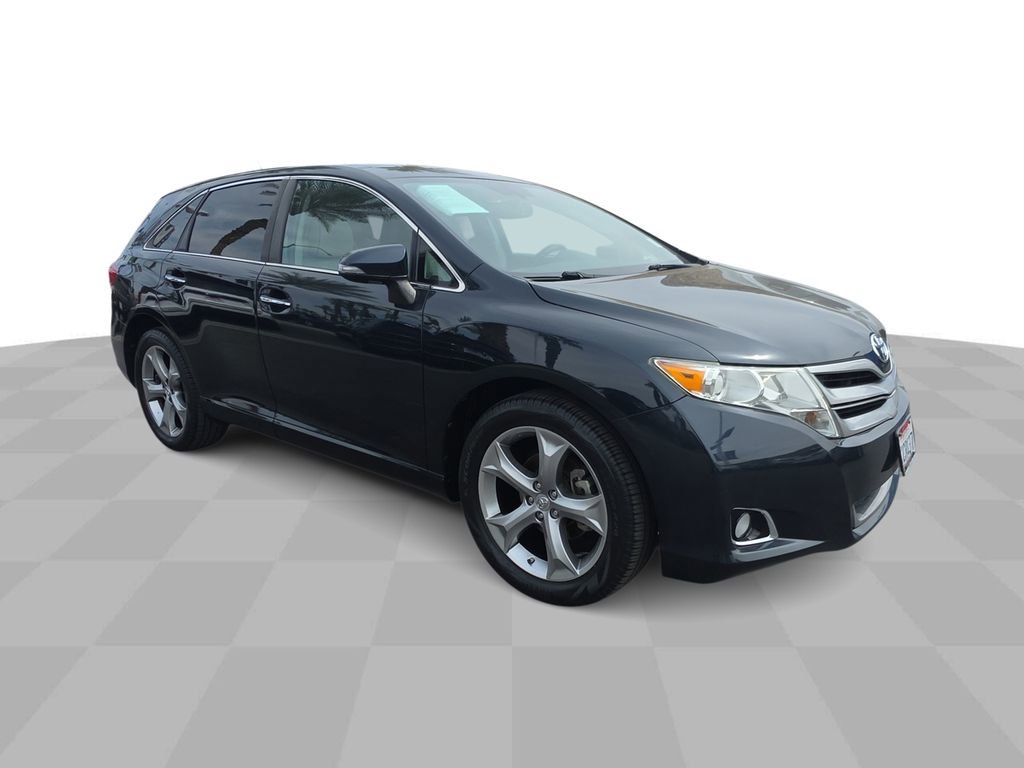 Used 2015 Toyota Venza XLE w/ XLE Premium Package FWD image 2