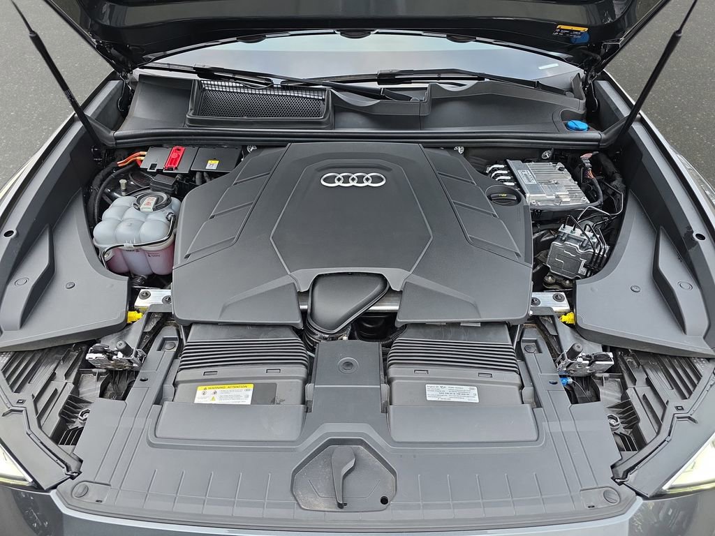 Used 2023 Audi Q8 Premium Plus w/ Premium Plus Package image 35
